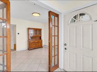 119 Clark Pl, Elizabeth City, NJ 07206