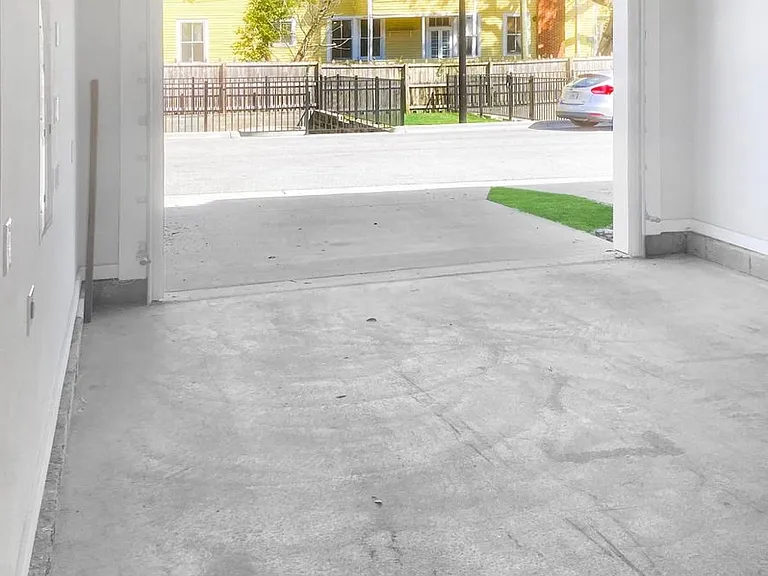 218 N De Villiers St — Photo 26