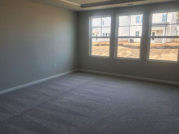 4th image of 508 Hanover Shore Ln