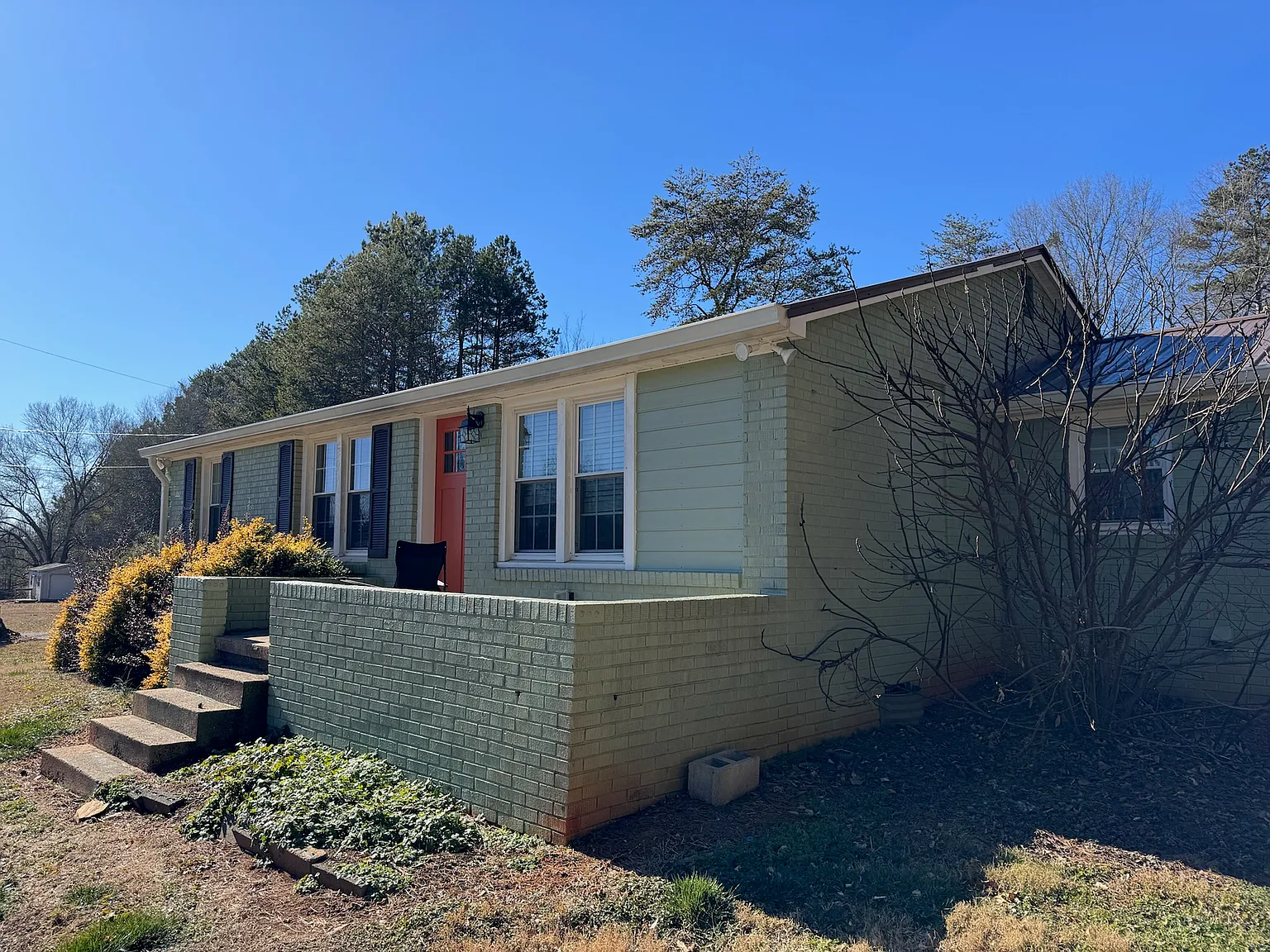3 bed, 1164 sqft, $1,700 — Photo 2