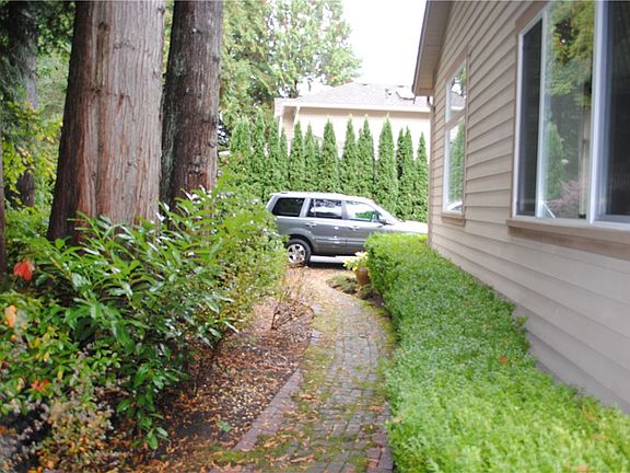 4th image of 3408 160th Pl SE