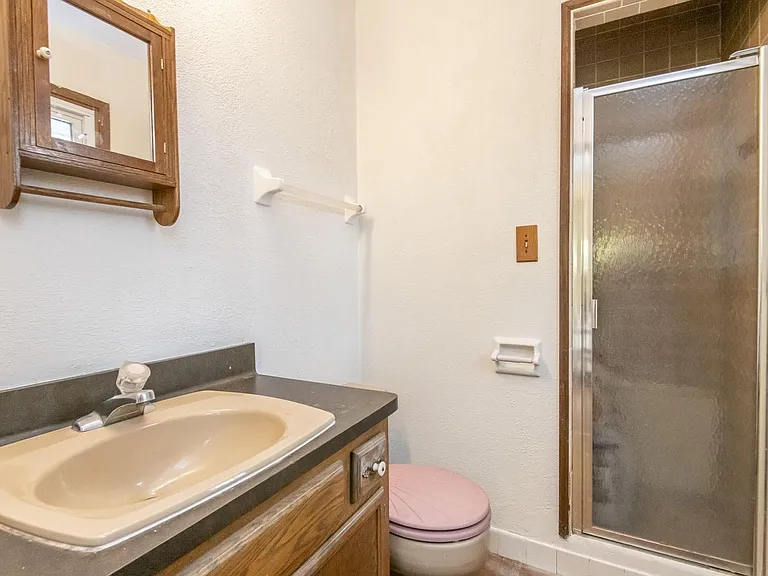 21225 Mary Lynn Dr — Photo 16