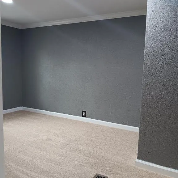 1739 Clover St — Photo 5