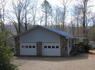 305 Holly Hills Vista Rd, Franklin, NC 28734