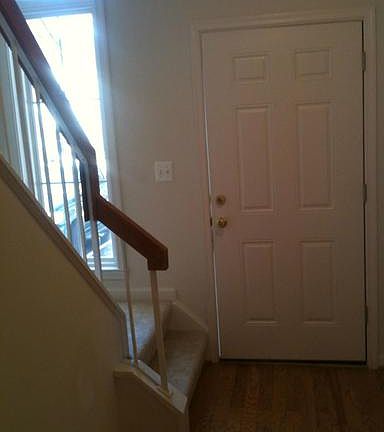 3rd image of 8659 Venoy Ct