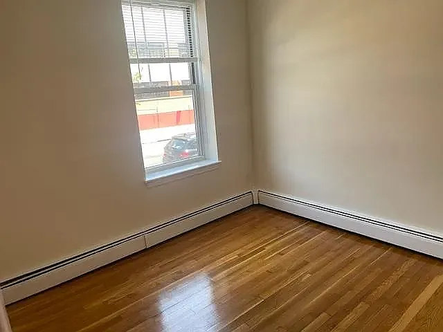 Building Photo - 162 N Beacon St #11