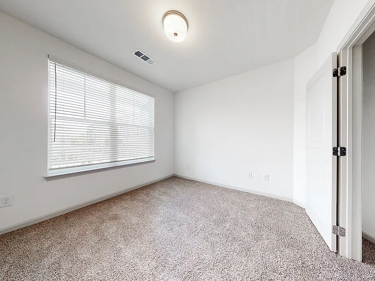 Thrive Luxury Apartments — Photo 112