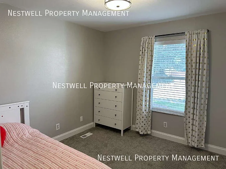 1236 E Cedar Ridge Rd — Photo 13