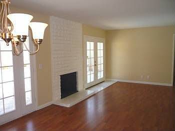 3rd image of 4904 N Farber Ave