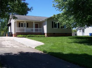 219 Rivermeade Dr, Archdale, NC 27263