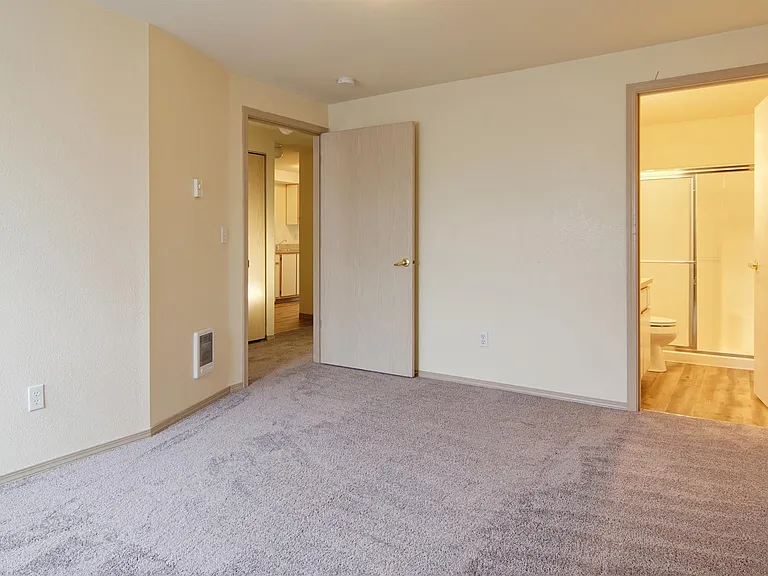 2 bedroom 2 bathroom master bedroom