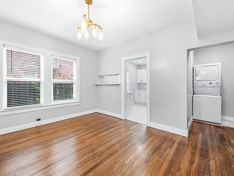 2511 Arbor St — Photo 7