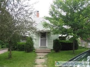 75 Wilcox Ave, Elgin, IL 60123