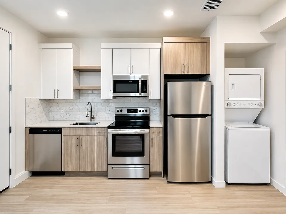 Greenwich Ave Apartments