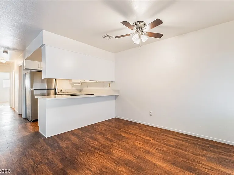 1611 E Harmon Ave #3 — Photo 13