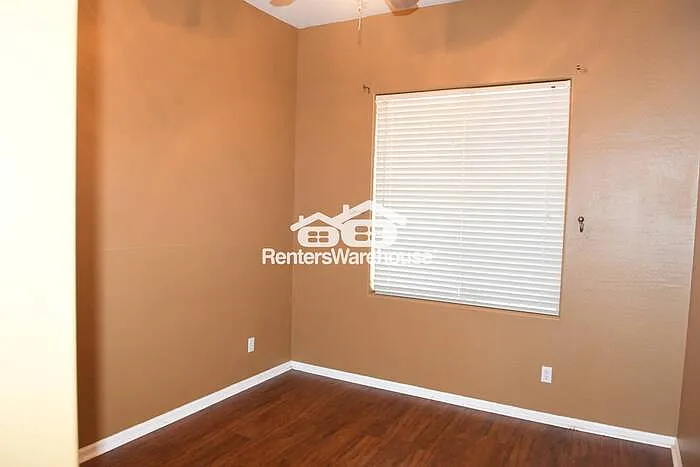 6027 N 133rd Dr — Photo 9