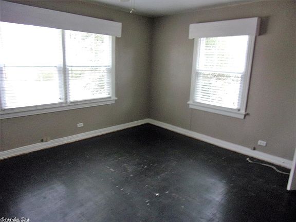 5th image of 2309 Garland Ave