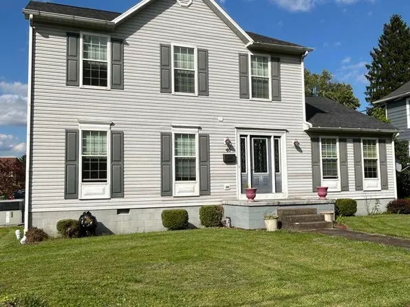 40 Meade St, Buckhannon, WV 26201