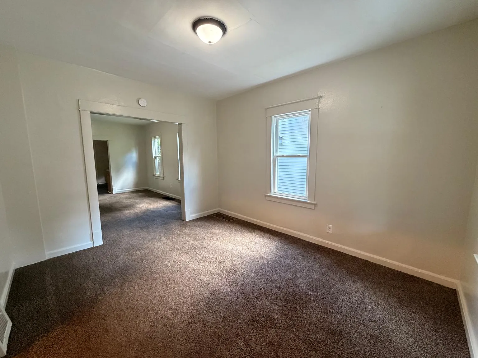 3 bed, 1426 sqft, $1,200 — Photo 4