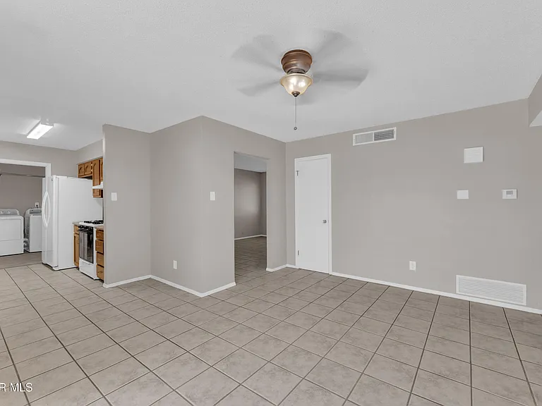 228 Caribe Cir — Photo 11