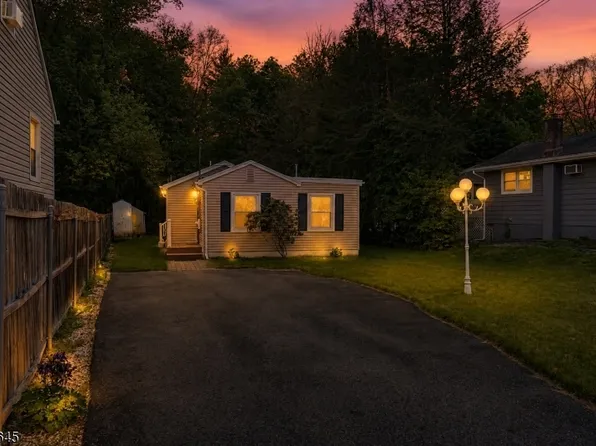 83 Doty Rd, Wanaque Boro, NJ 07420