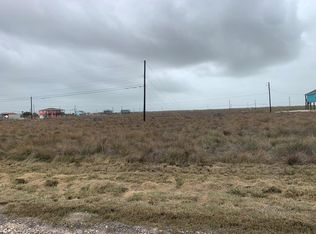591 Glen Oak Ln, Rockport, TX 78382