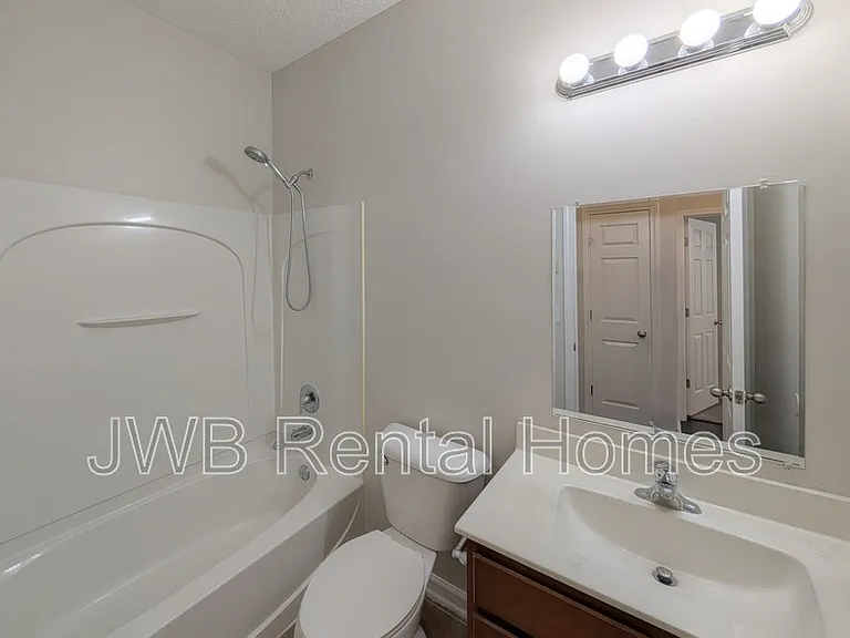 94 Carlson Ct — Photo 9