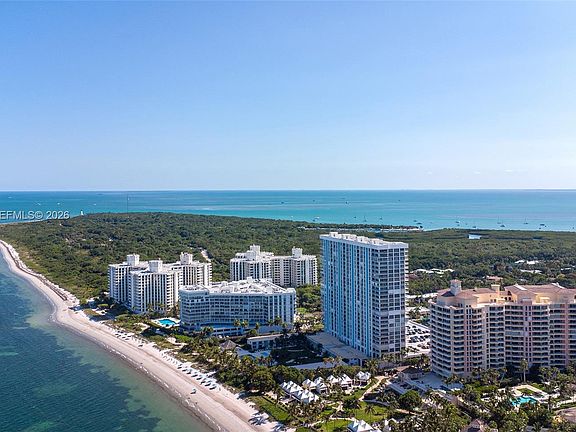 2nd image of 881 Ocean Dr APT 7D