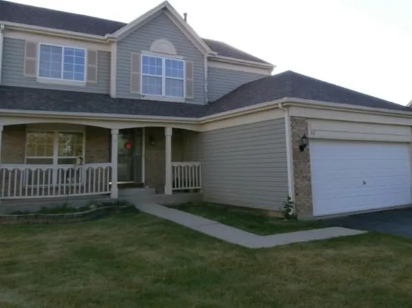 82 E Green Valley Ct, Round Lake Beach, IL 60073