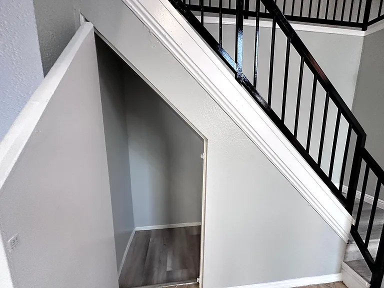 432 N Kingsley Dr. — Photo 15