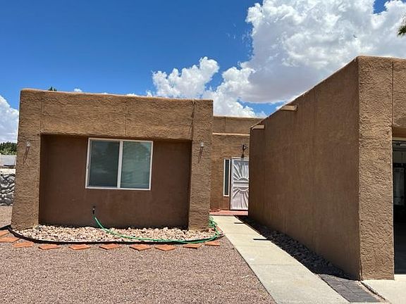 2nd image of 1001 Candeleras St