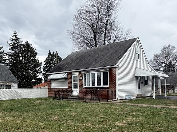 2nd image of 3222 Primrose Rd