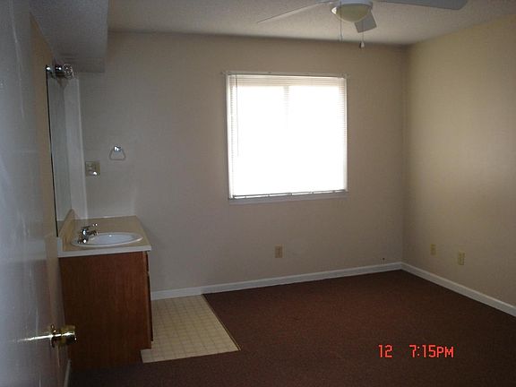 ALL BEDROOMS HAVE IT'S OWN VANITY