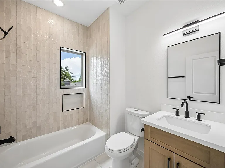 8129 Safebuy St #B — Photo 8