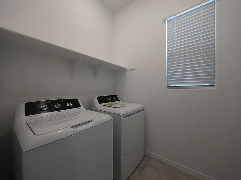 7683 W Smoketree Dr — Photo 33