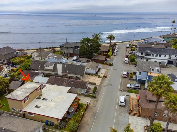 320 35th Ave, Santa Cruz, CA 95062