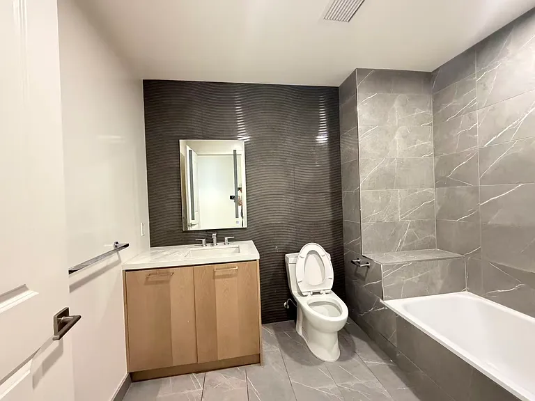 400 S Broadway Ave #805 — Photo 5