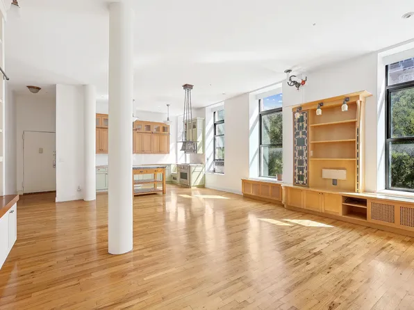 520 Laguardia Pl APT 3S, New York, NY 10012