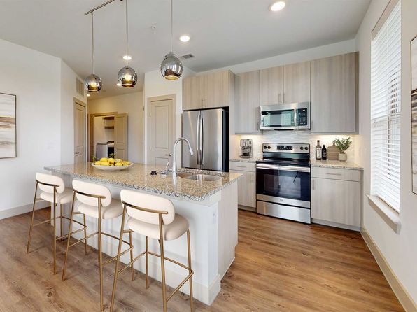 2061 Wittington Pl #3107