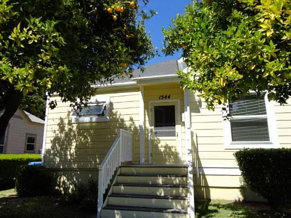 1544 Morro St — Photo 1
