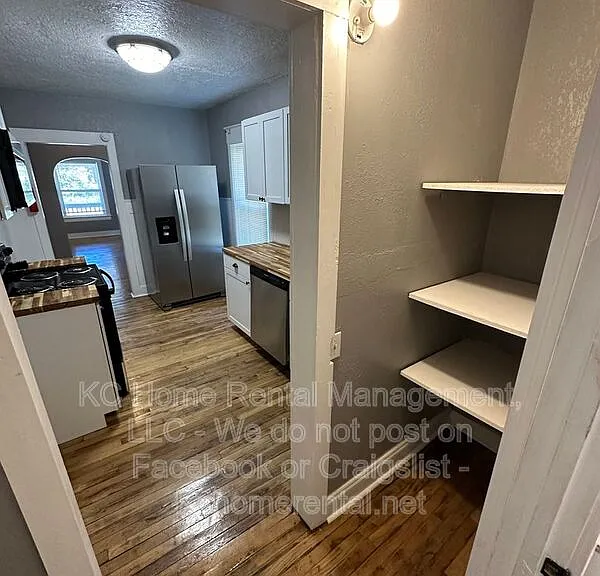 5233 E 6th St #1 — Photo 21