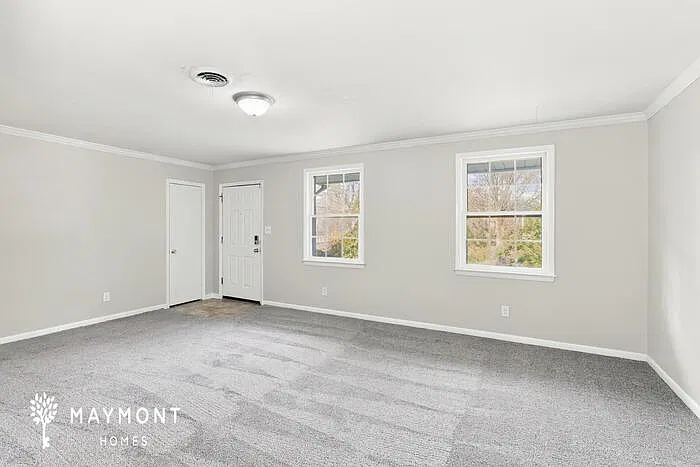 3 bed, 1.5 bath, 1104 sqft, $1,245 — Photo 3