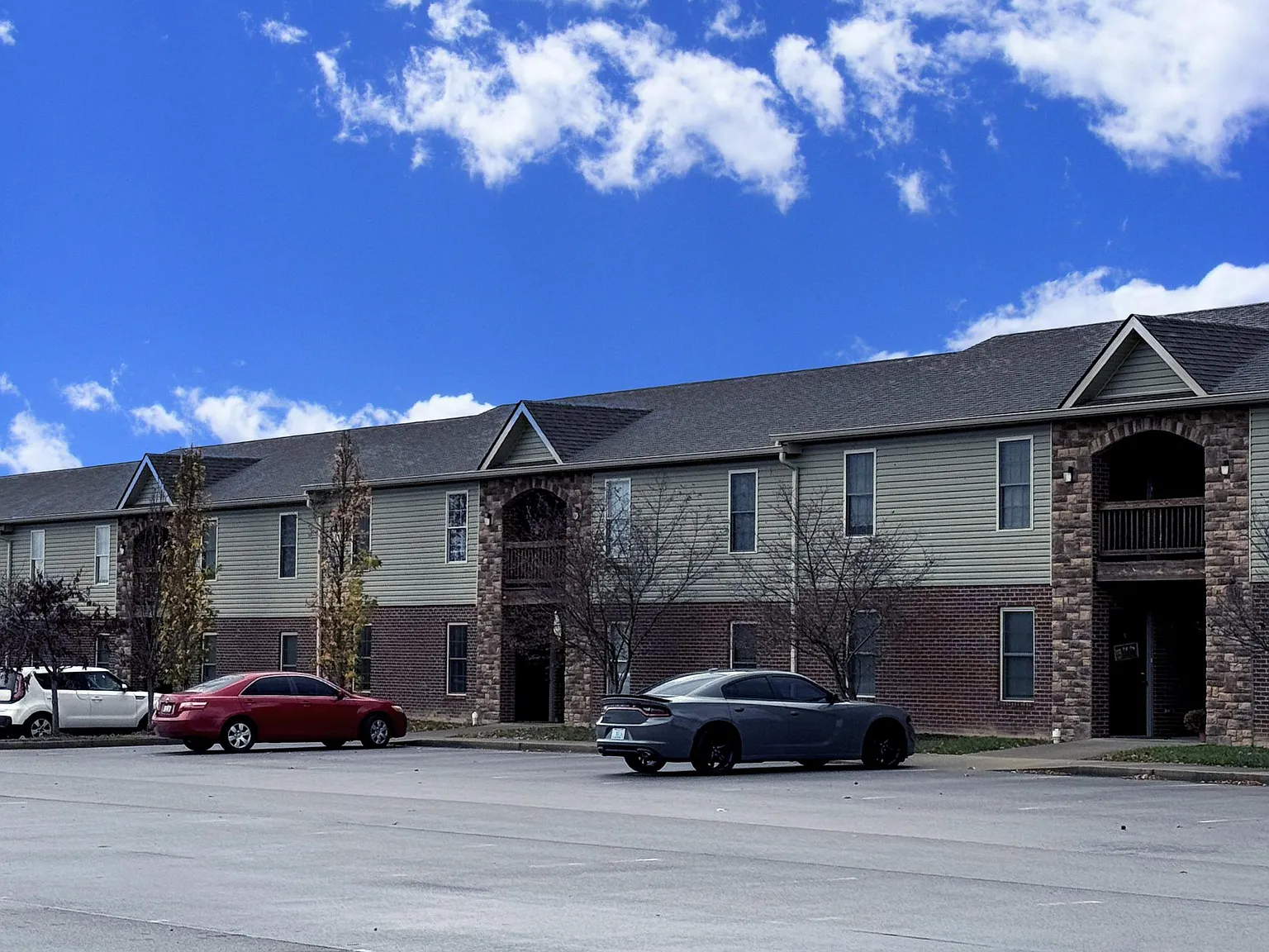 Richmond Green Apartments — Photo 2
