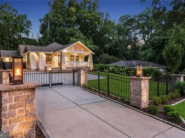 37 W Belle Isle Rd, Atlanta, GA 30342