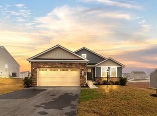 210 Eternal Way, Hedgesville, WV 25427
