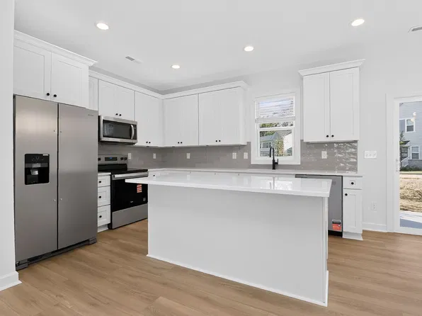 3914 Amerigo St, Charlotte, NC 28208