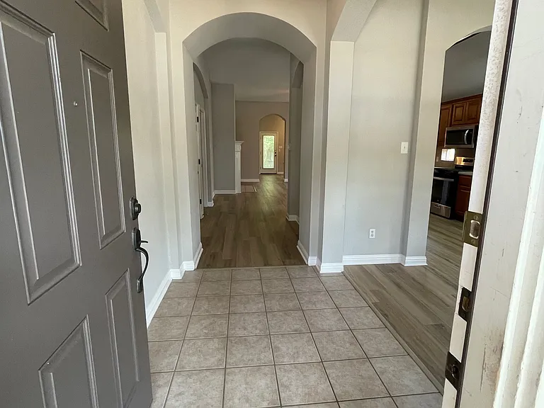10025 Mount Rainier Dr — Photo 3