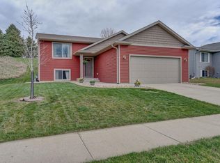 517 6th St NE, Byron, MN 55920