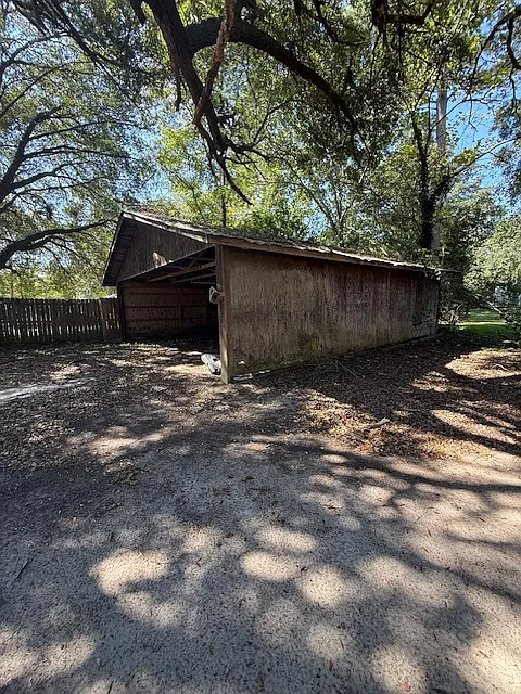 3 bed, 1185 sqft, $1,350 — Photo 4