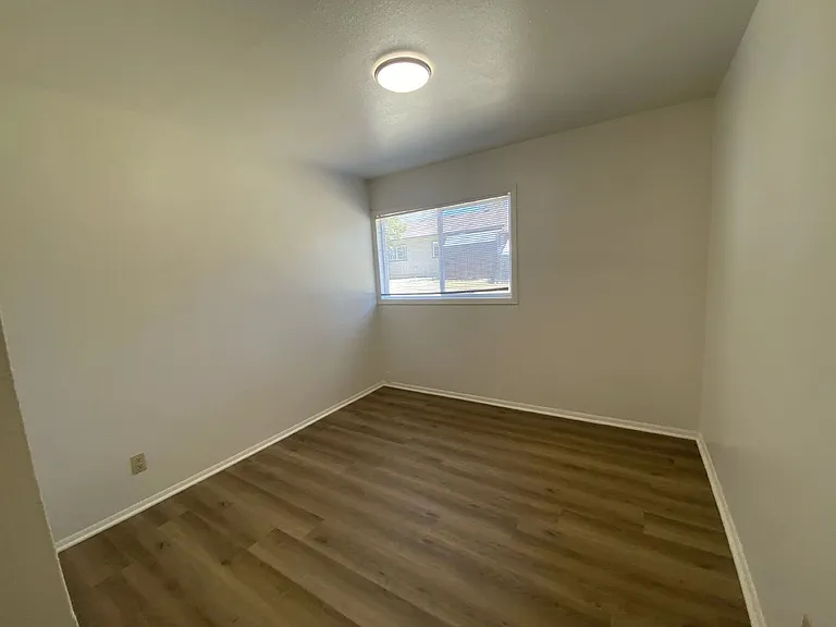 769 NE Alameda Ave — Photo 19